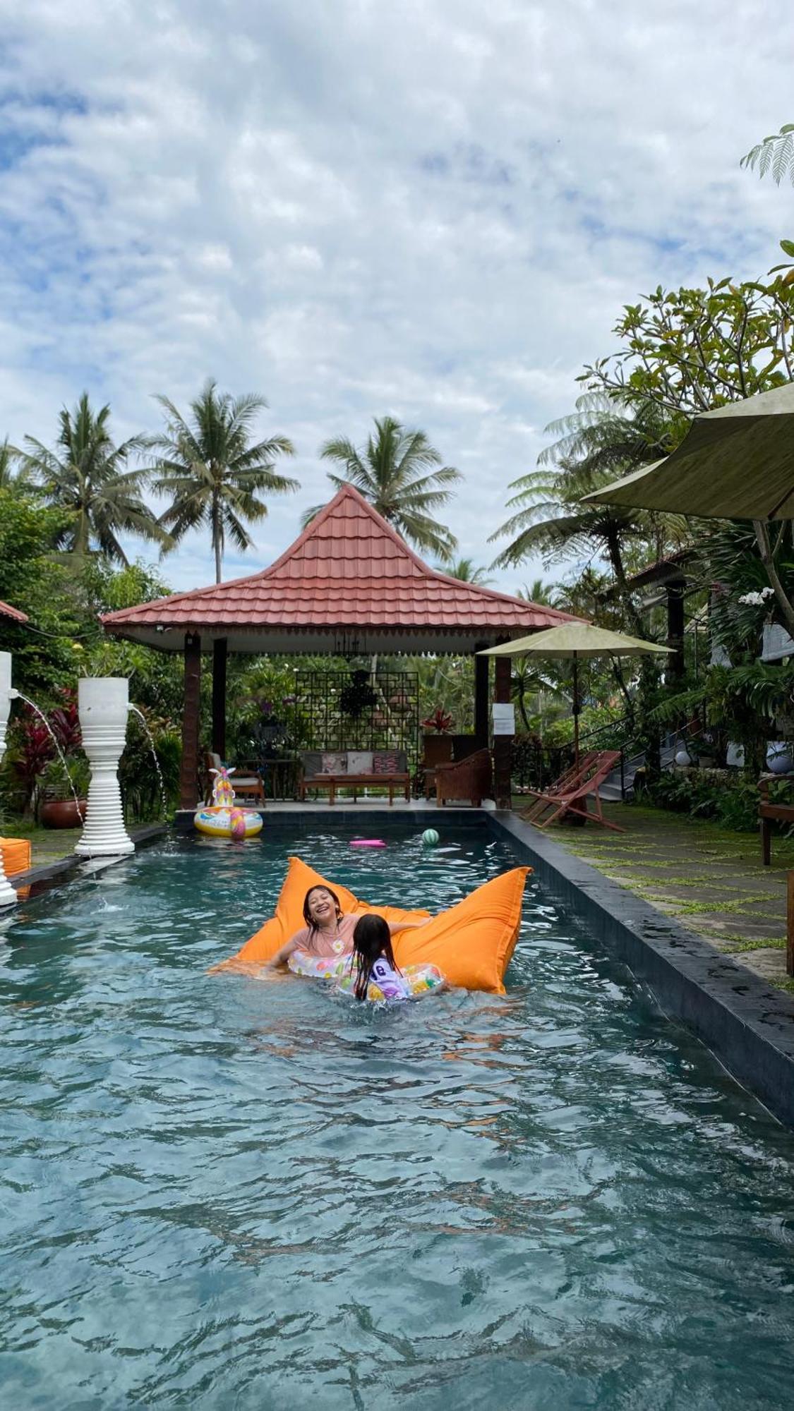 Villa Padi Tjangkringen Exterior foto