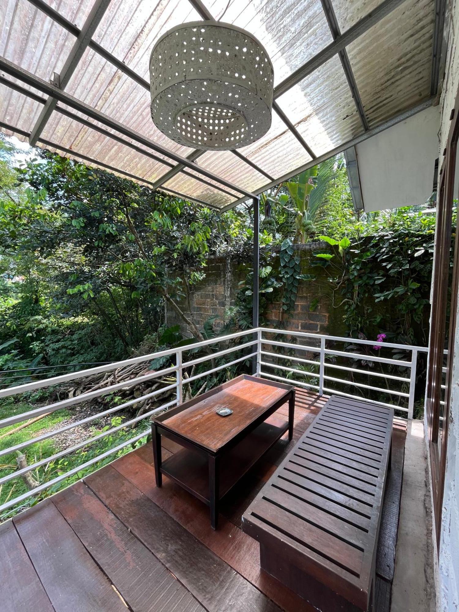 Villa Padi Tjangkringen Exterior foto