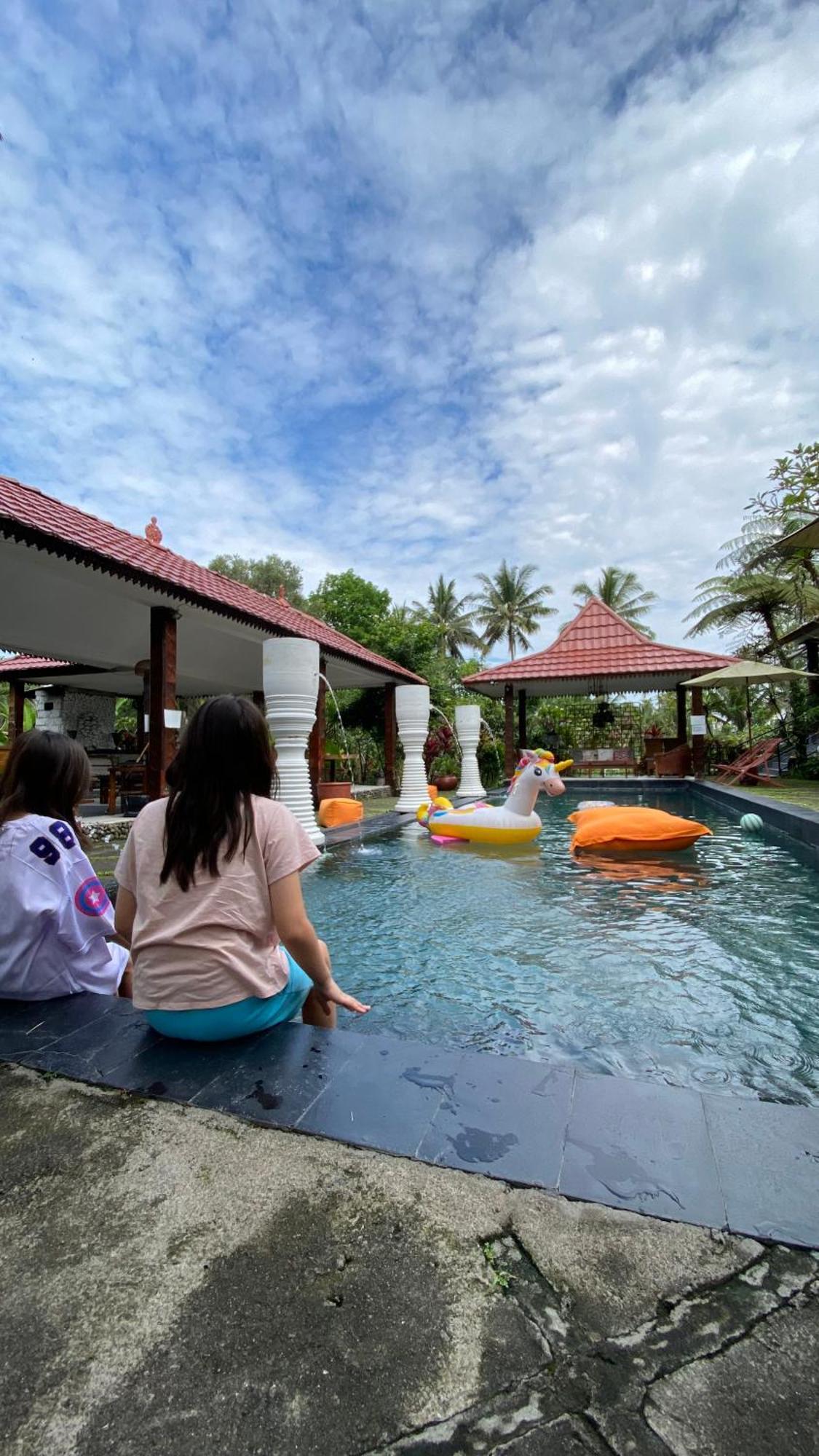 Villa Padi Tjangkringen Exterior foto